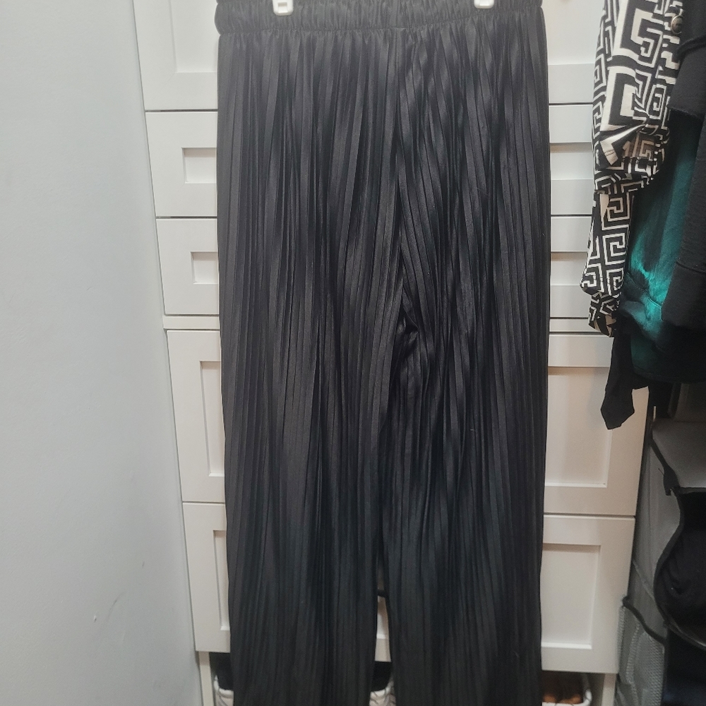 Dressy crinkle pants